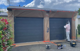 Mise en peinture  porte de garage