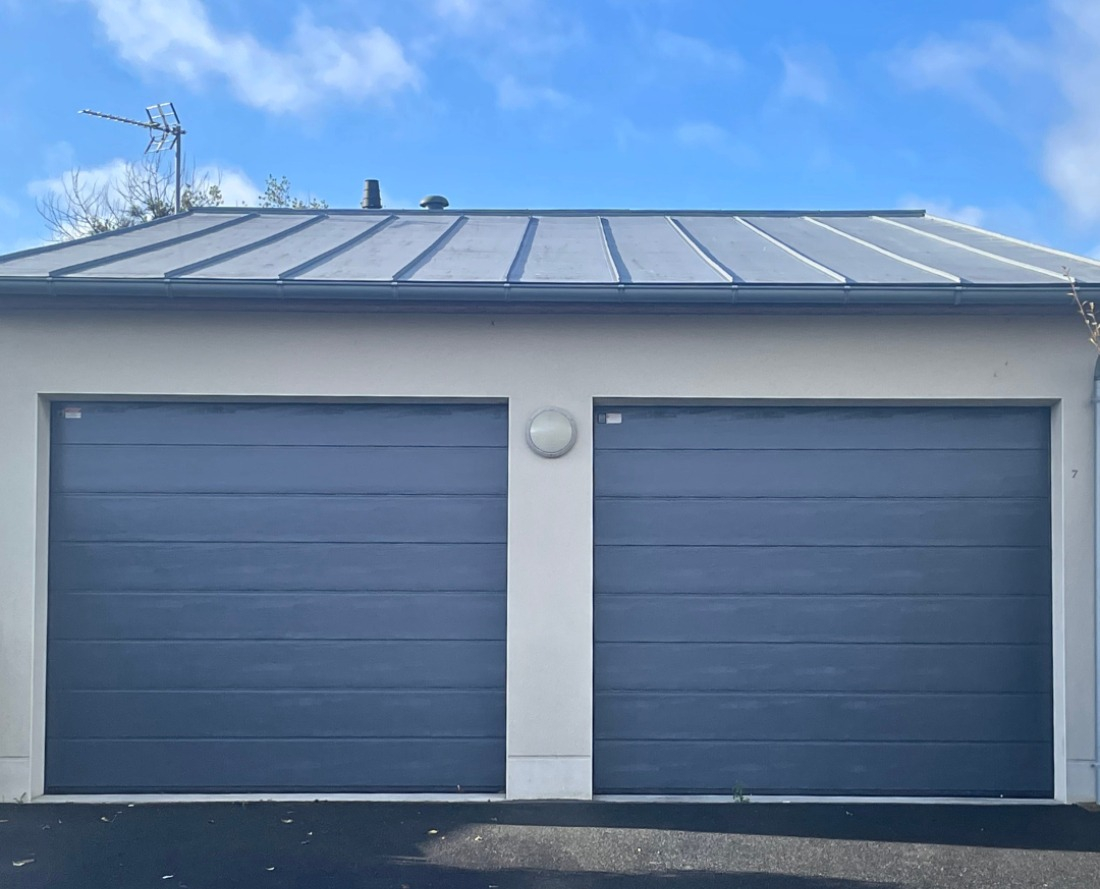 Faire repeindre sa porte de garage par SDI Peinture